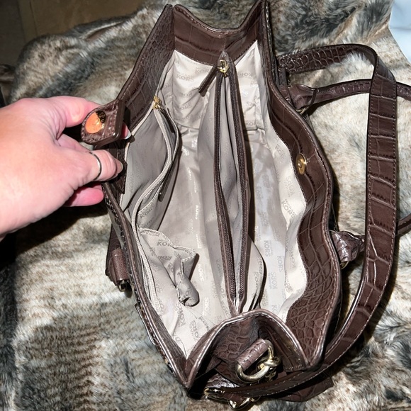 Michael Kors Python Purse - Picture 4 of 7